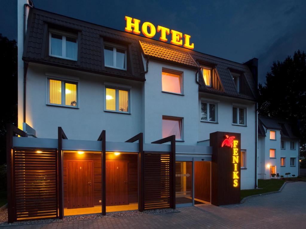 Hotel Feniks Poznan Exterior photo
